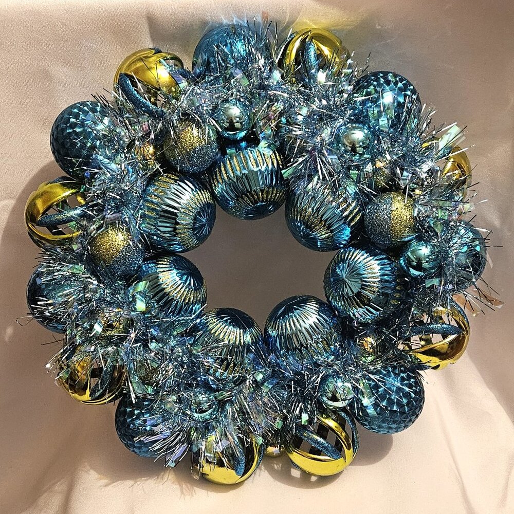 Wreath & Tree Combo - Picture 5 of 7